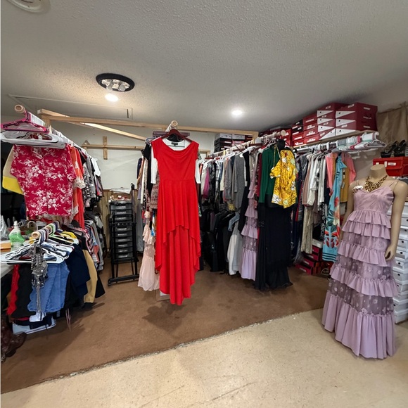 LIKE & SHARE - Picture 6 of 13